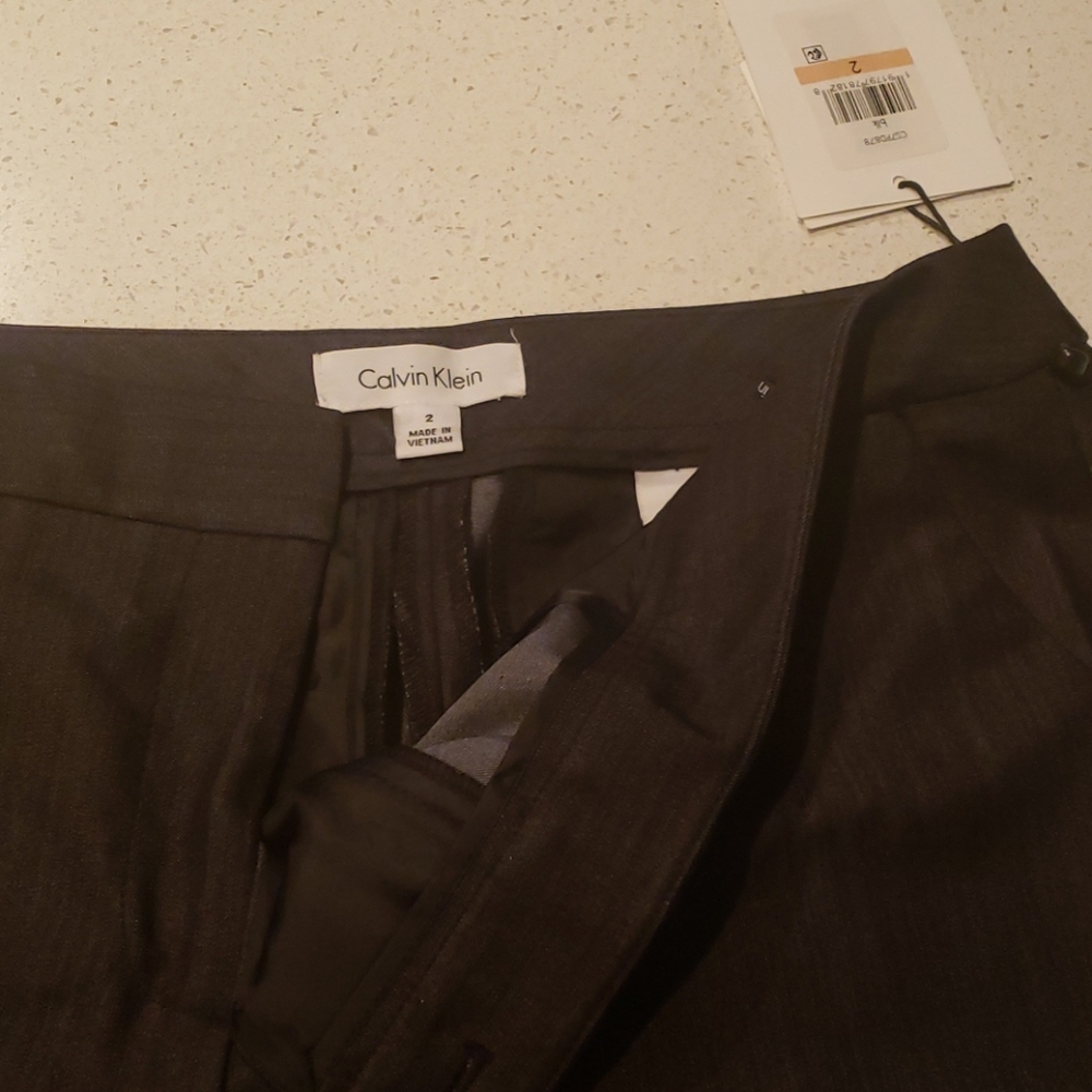 Calvin Klein pants size 2 with tags